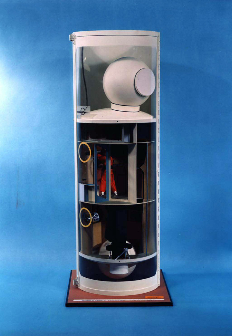 Illustration for article titled Newly Declassified Photos Show The Crewed USAF Spy Spacecraft That Almost Was